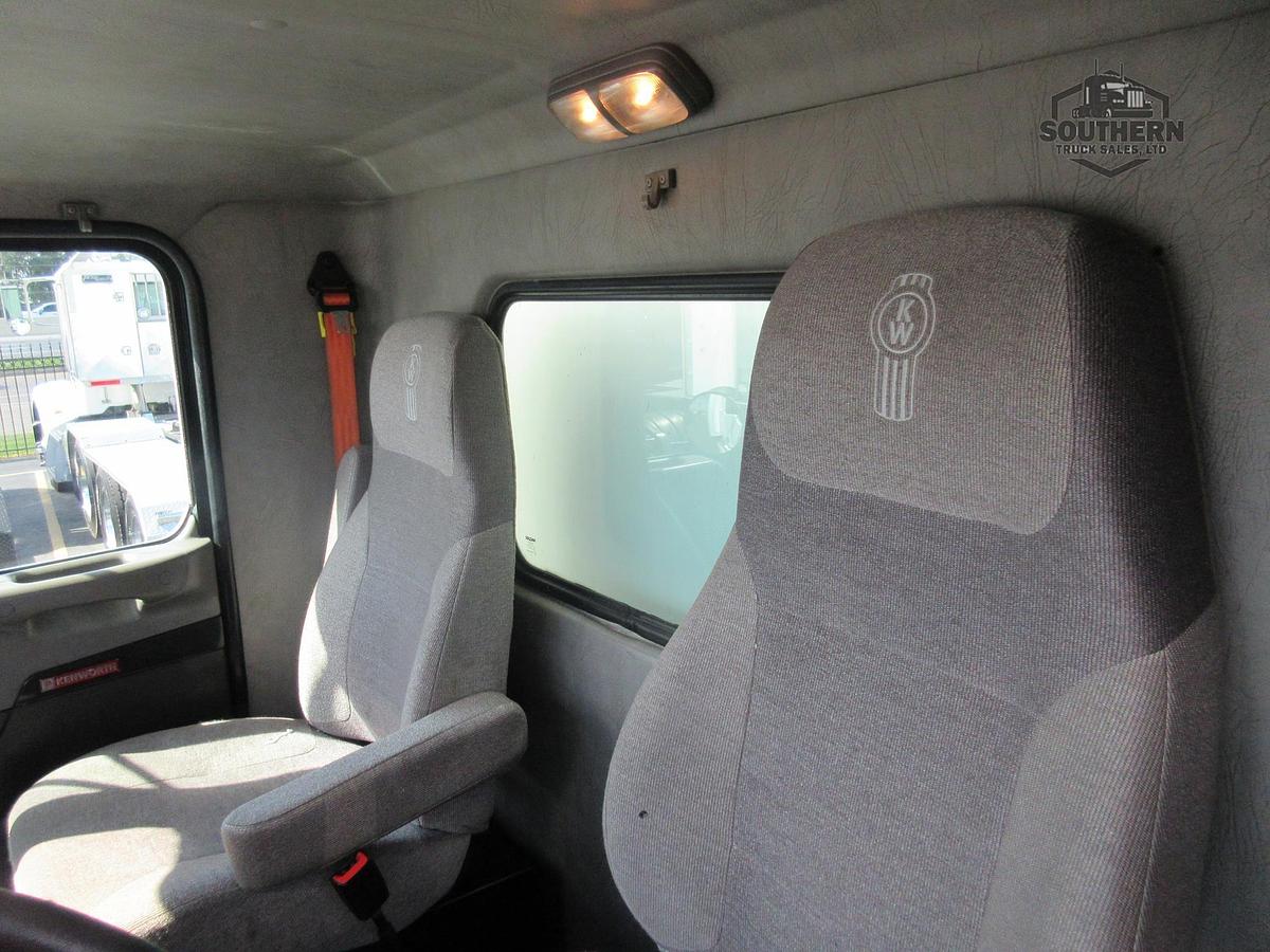 Used 2021 KENWORTH T270