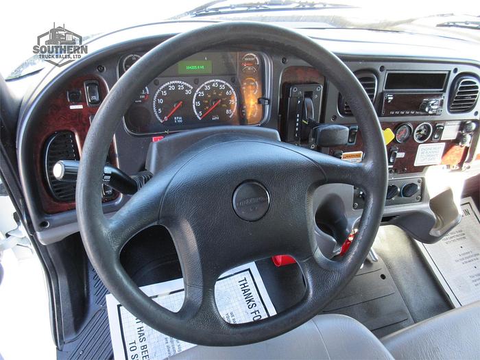 Used 2017 FREIGHTLINER BUSINESS CLASS M2 106