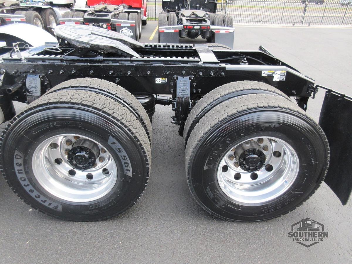 Used 2019 PETERBILT 567