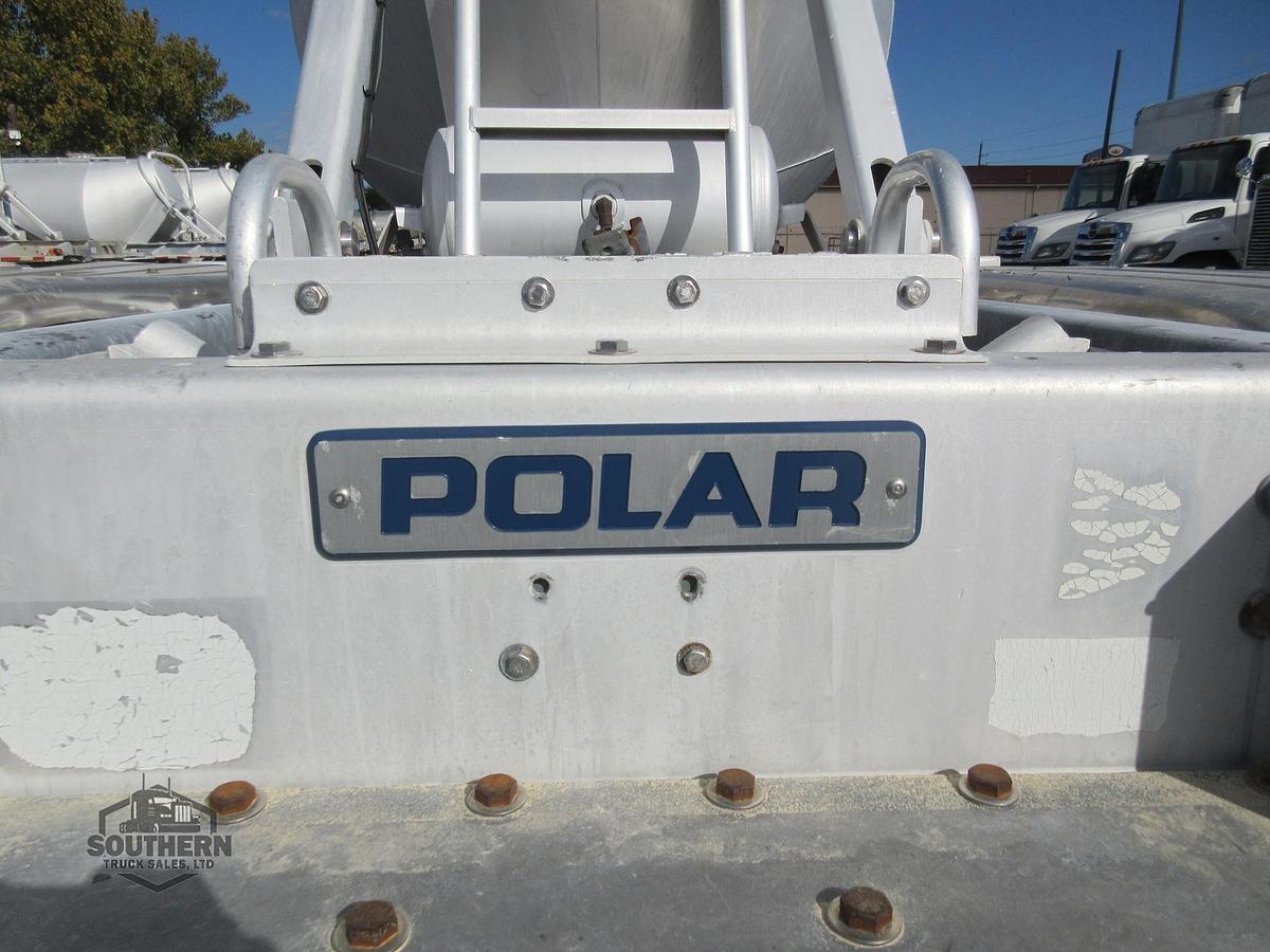 Used 2011 POLAR 41 ft