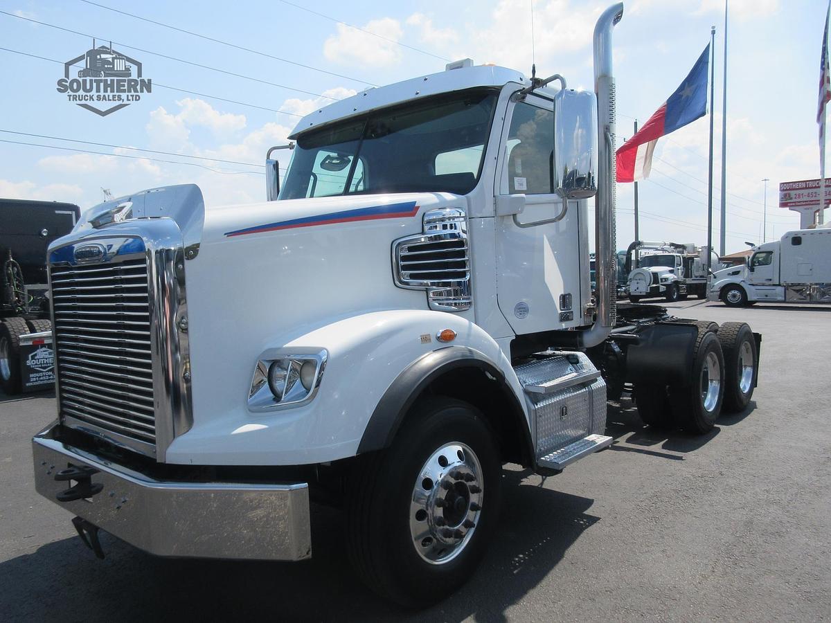 Used 2019 FREIGHTLINER 122SD