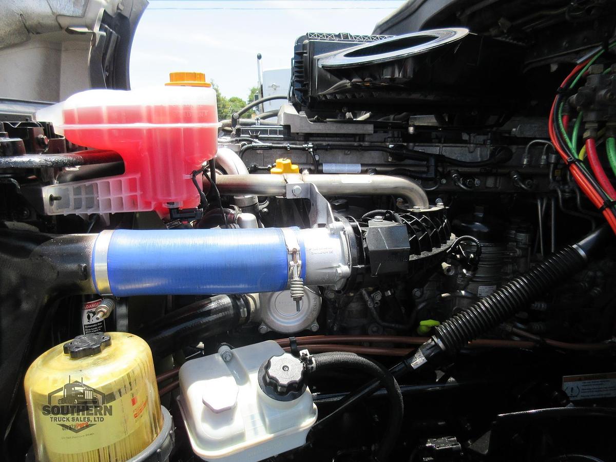 Used 2020 FREIGHTLINER CASCADIA 126