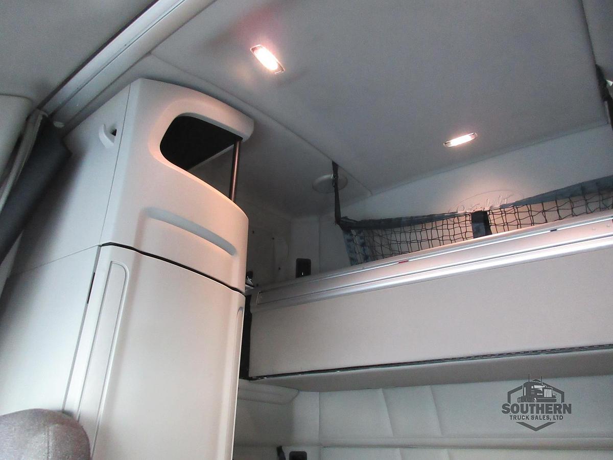 Used 2021 PETERBILT 579