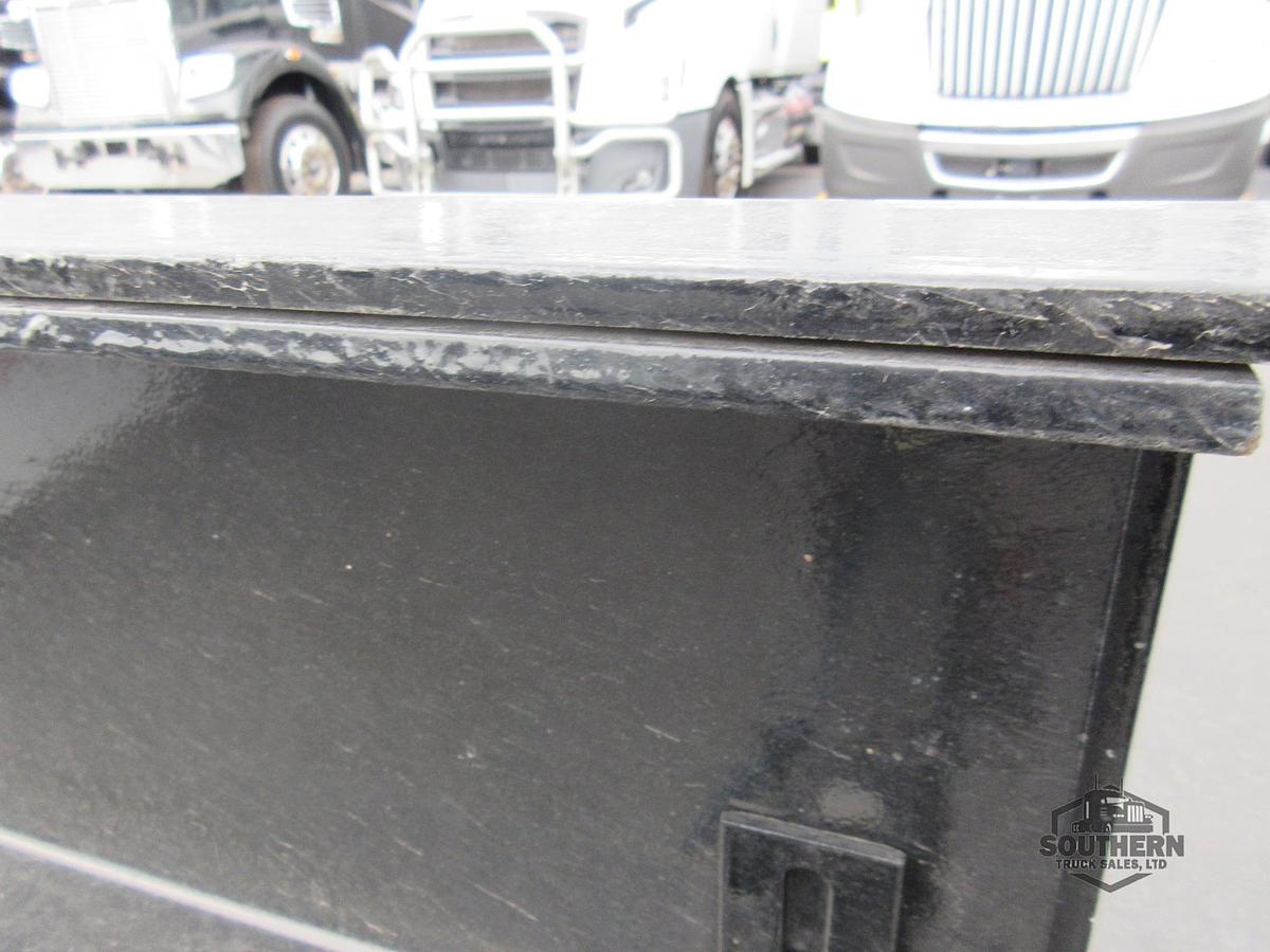 Used 2025 KENWORTH T880
