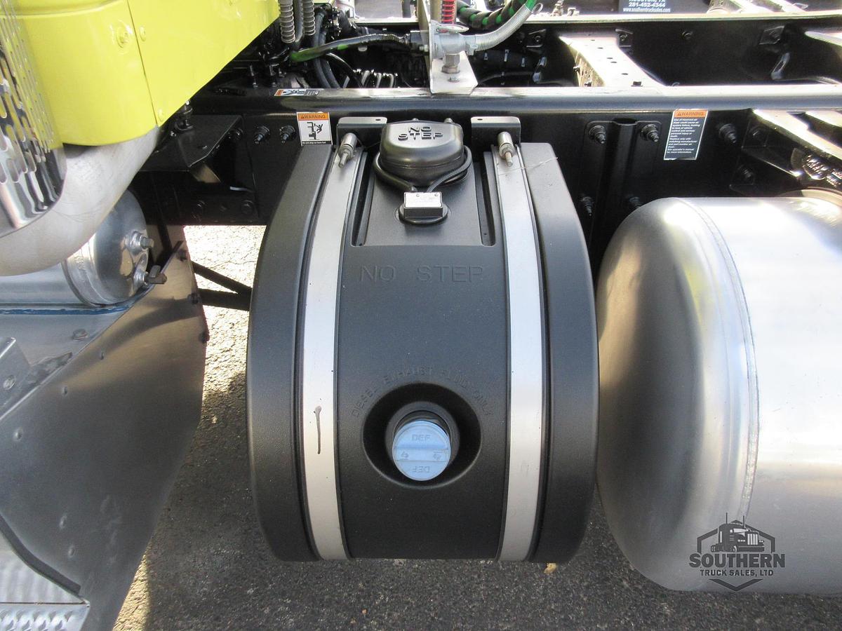 Used 2020 PETERBILT 567