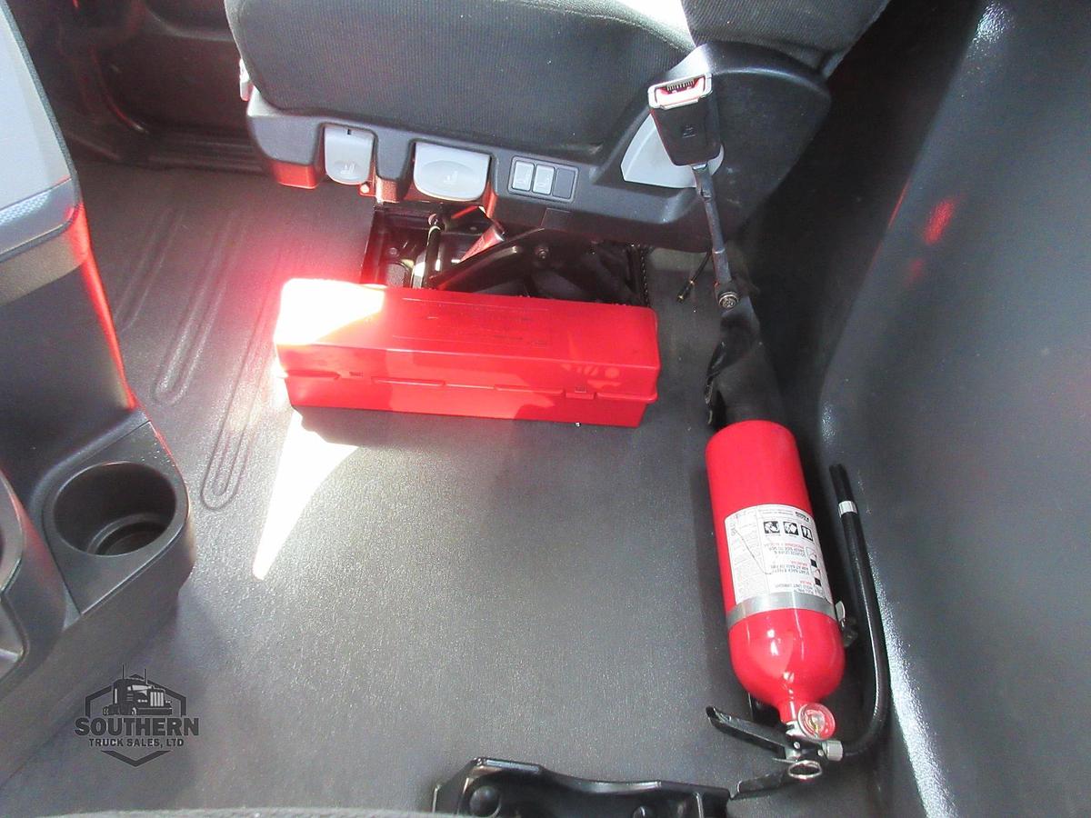 Used 2019 FREIGHTLINER CASCADIA 126