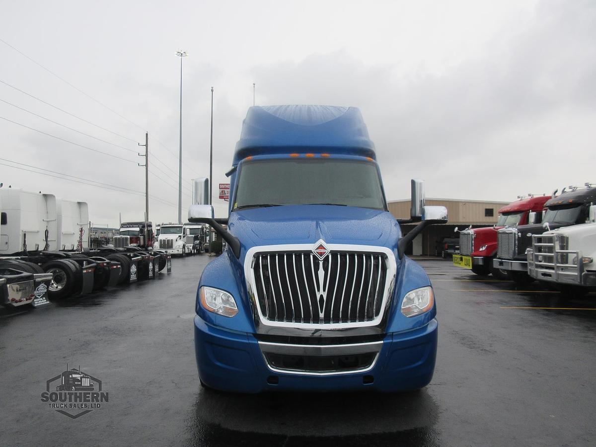 Used 2021 INTERNATIONAL LT