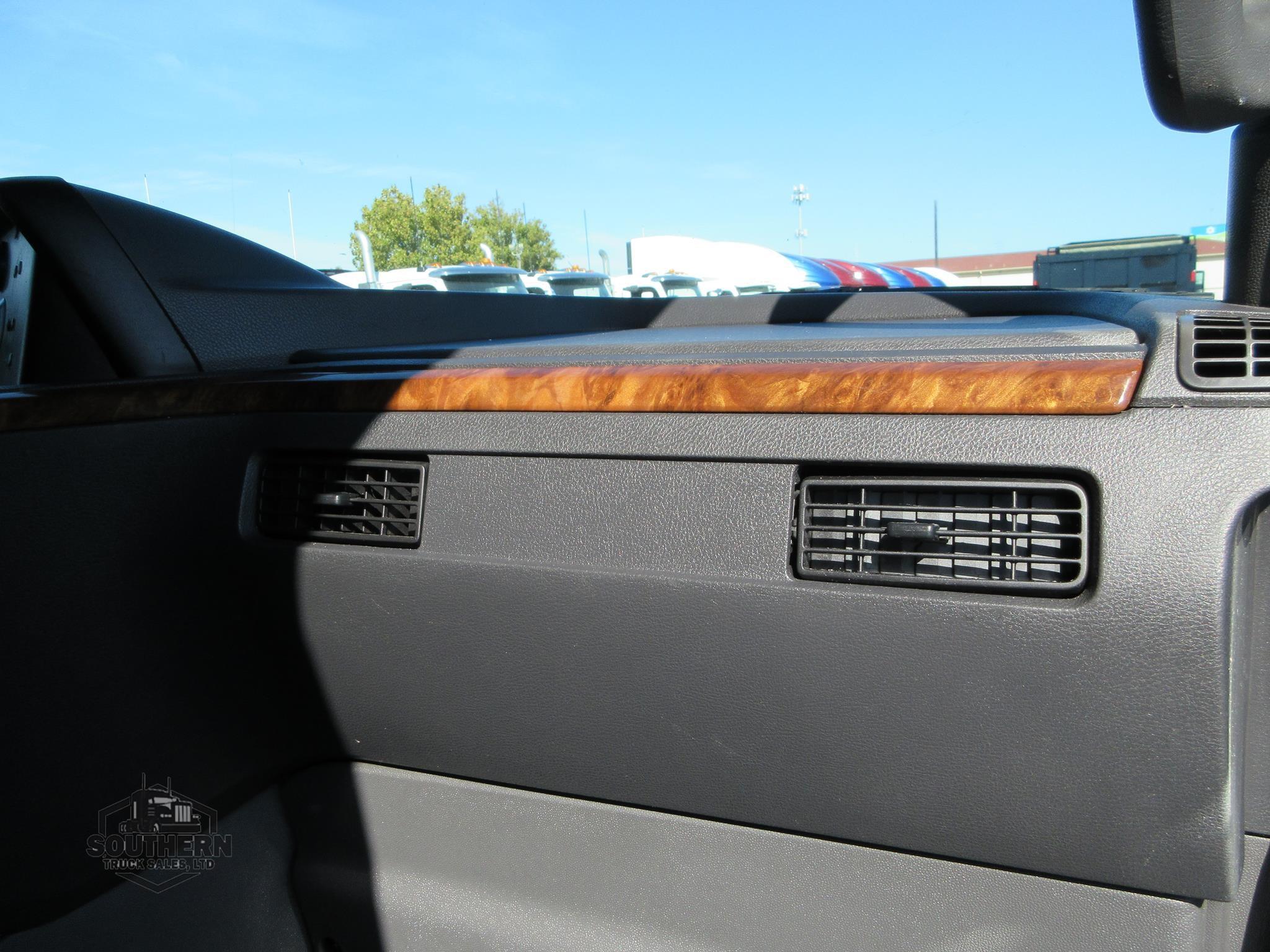 Used 2021 INTERNATIONAL LT