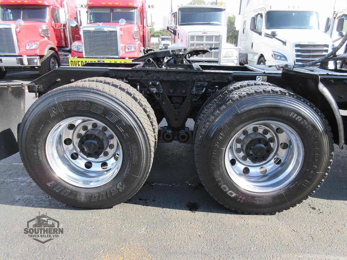 Used 2020 KENWORTH T880