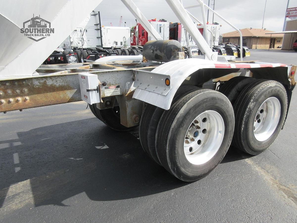Used 2010 VANTAGE Tandem Axle