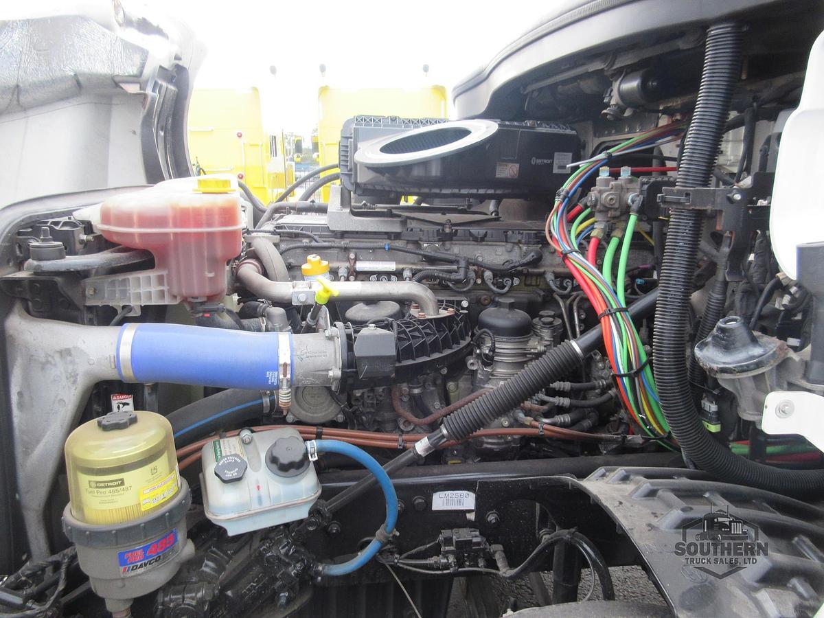 Used 2020 FREIGHTLINER CASCADIA 126