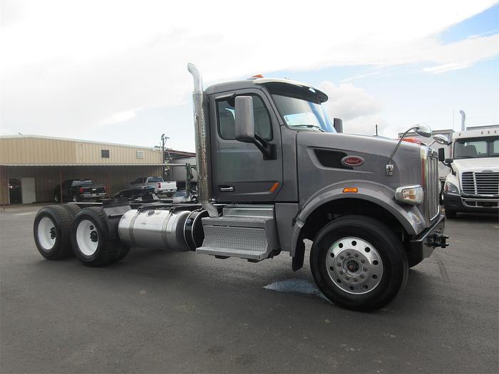 Used 2020 PETERBILT 567