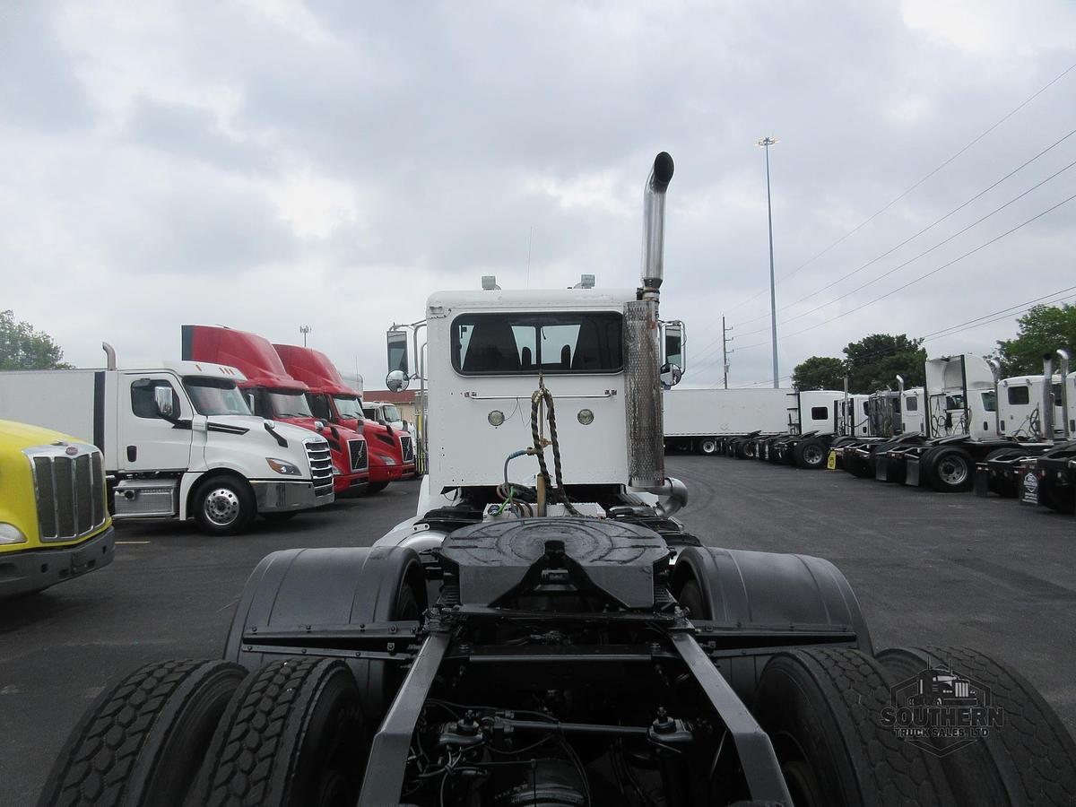 Used 2019 PETERBILT 389