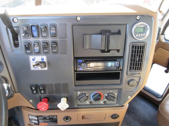 Used 2012 MACK GRANITE GU713