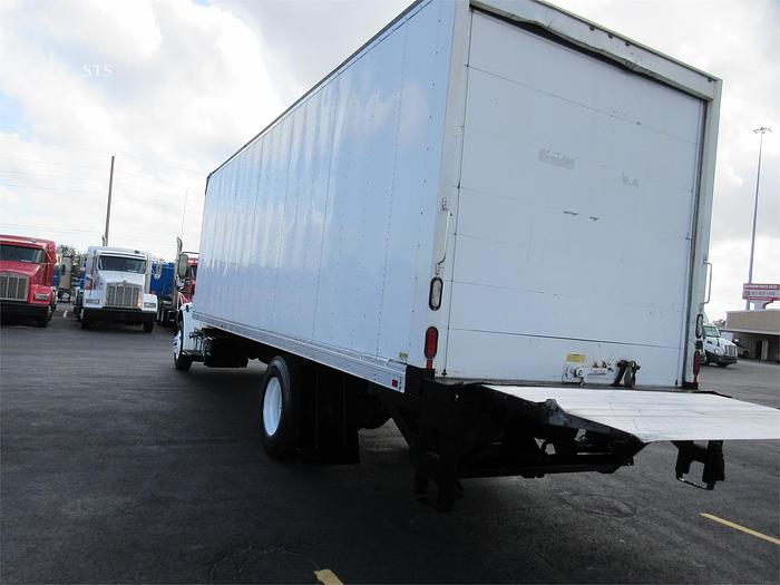 Used 2018 FREIGHTLINER BUSINESS CLASS M2 106