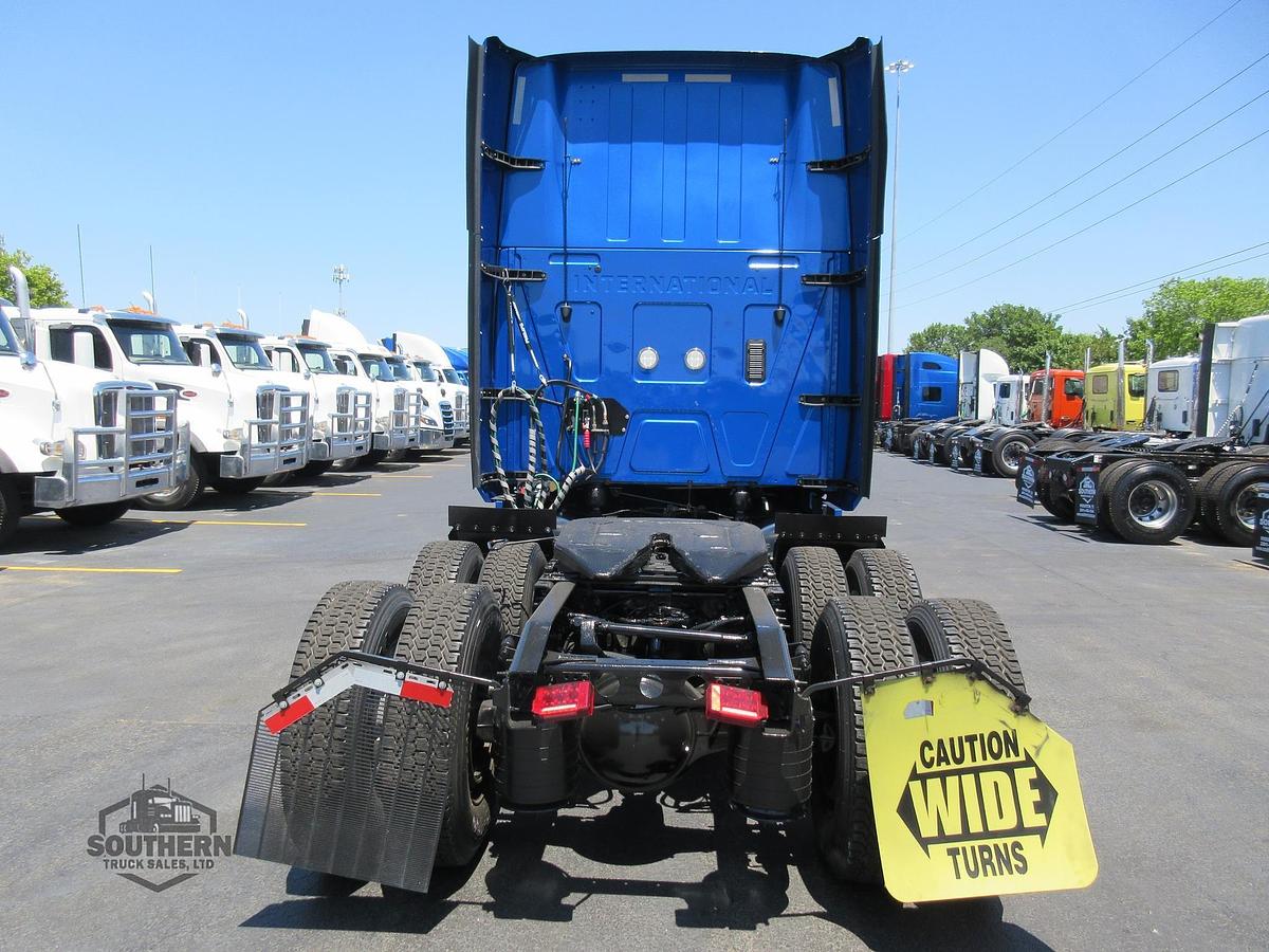 Used 2021 INTERNATIONAL LT