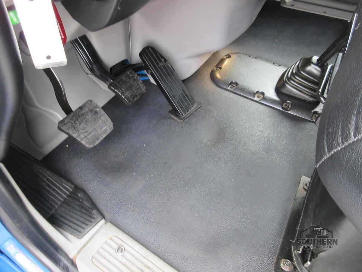 Used 2020 PETERBILT 567