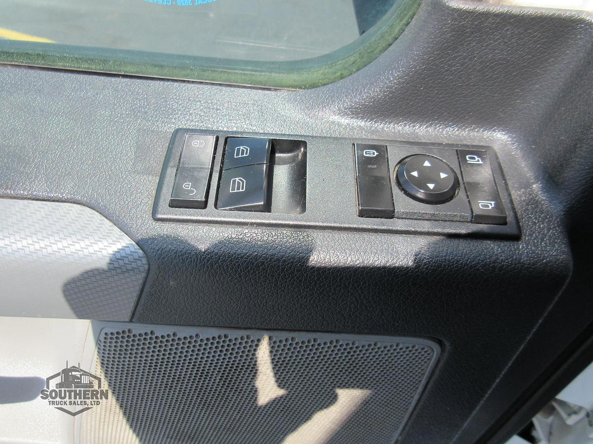 Used 2020 FREIGHTLINER CASCADIA 126