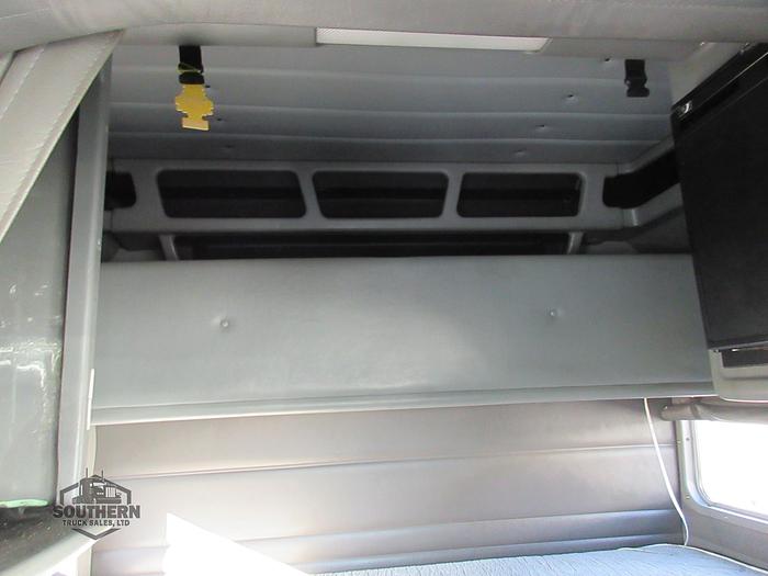 Used 2018 PETERBILT 389