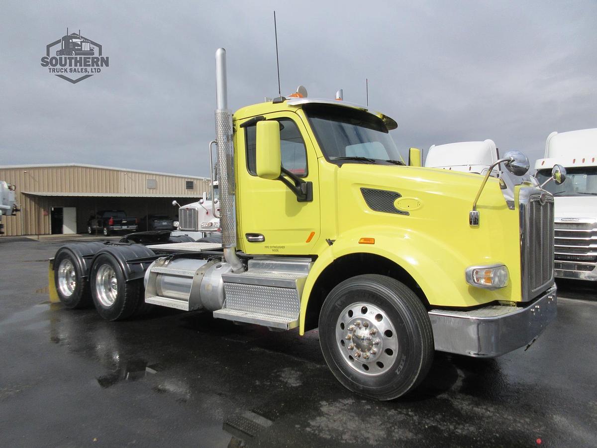 Used 2020 PETERBILT 567