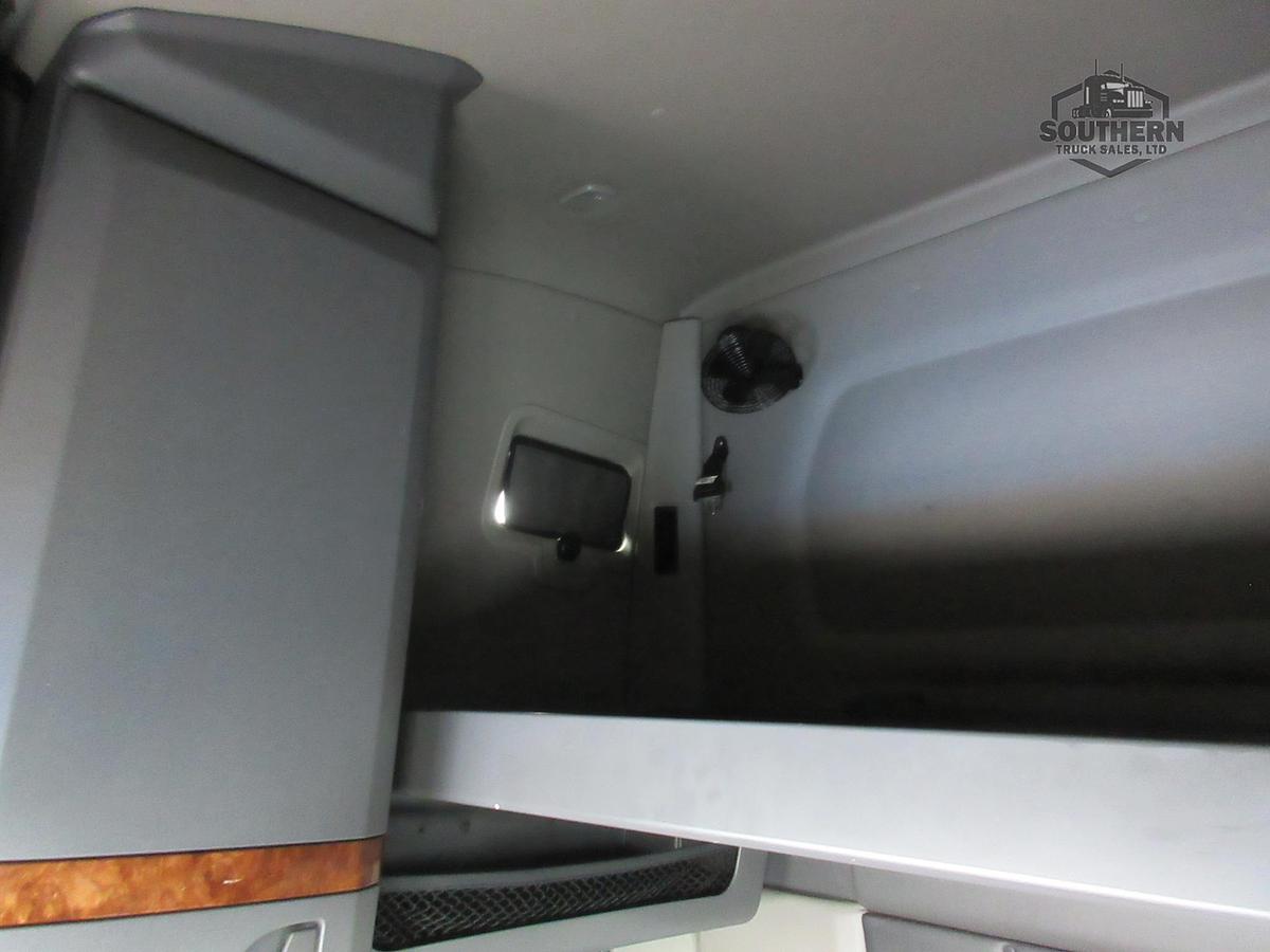 Used 2021 INTERNATIONAL LT