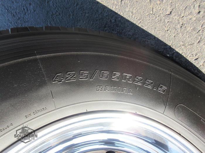 Used 2020 PETERBILT 567