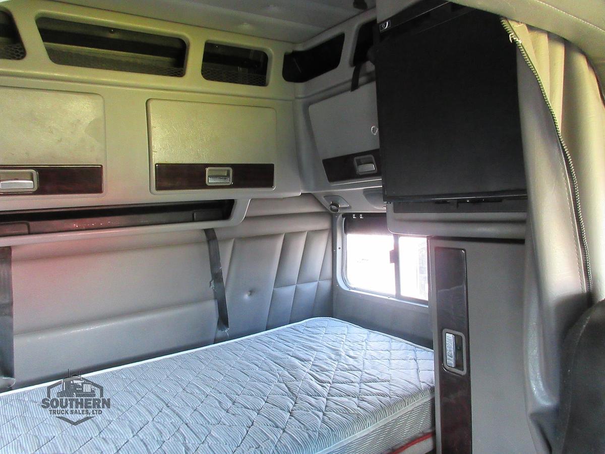 Used 2019 PETERBILT 389