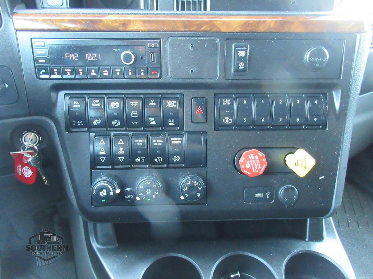 Used 2021 INTERNATIONAL LT