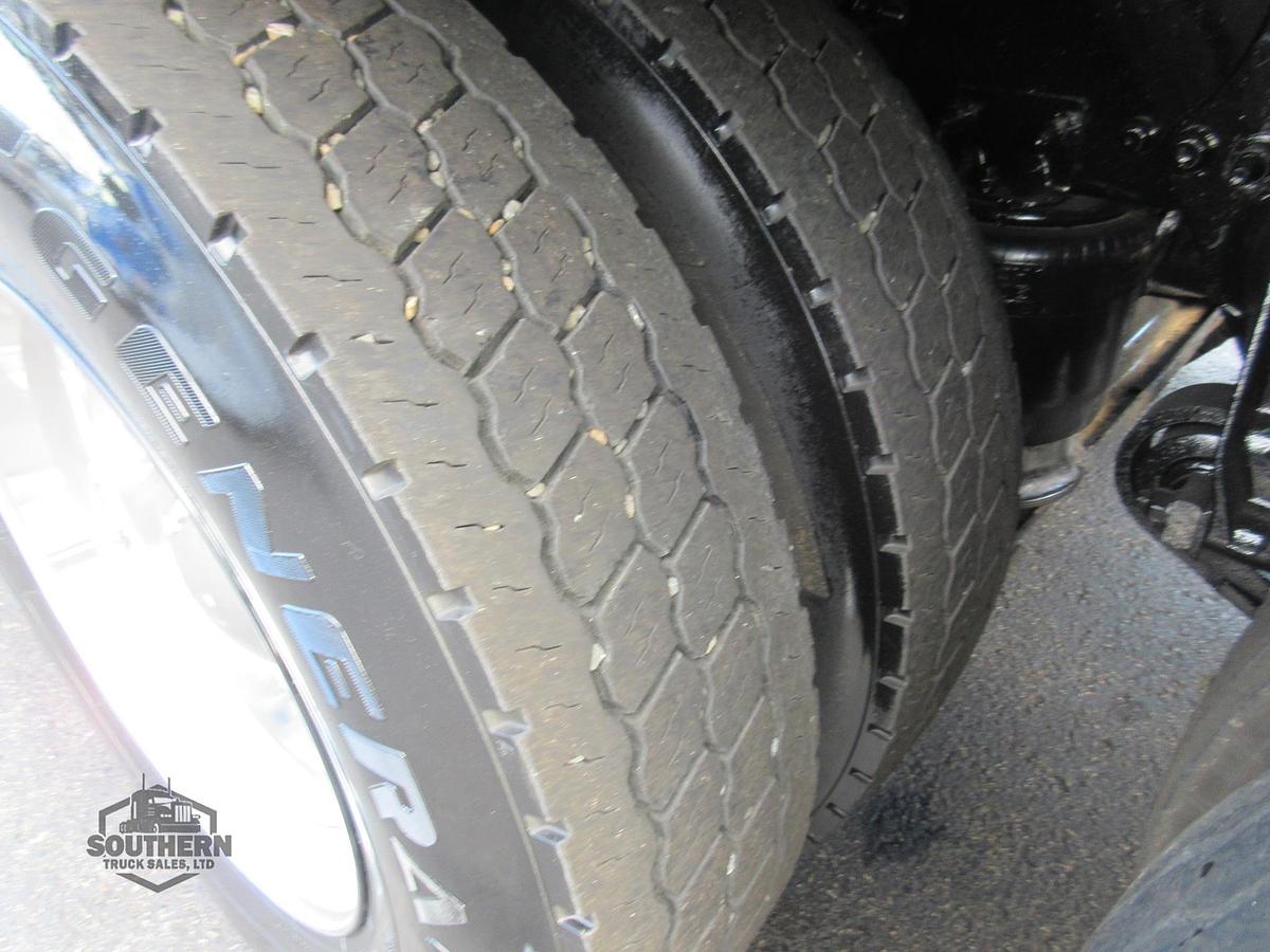 Used 2018 FREIGHTLINER CORONADO 122 SD