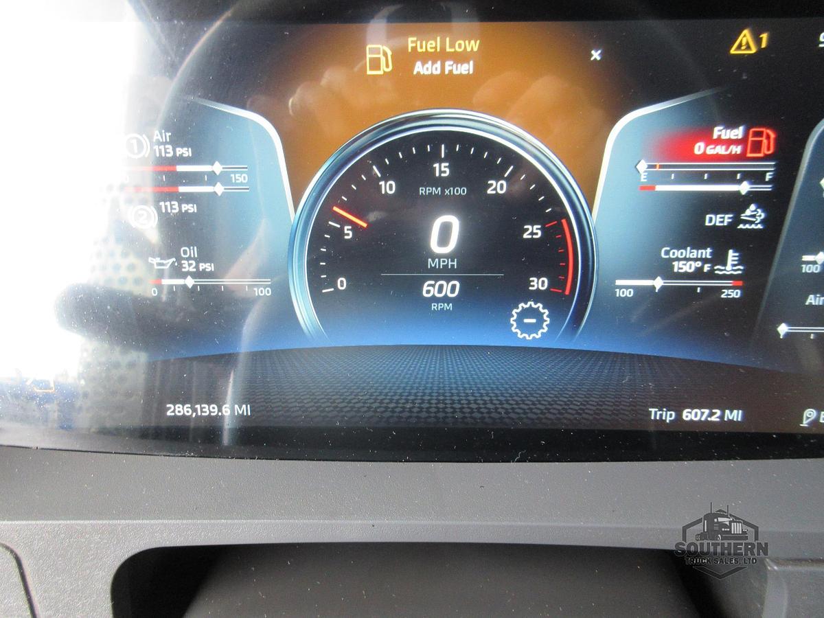 Used 2023 KENWORTH T880