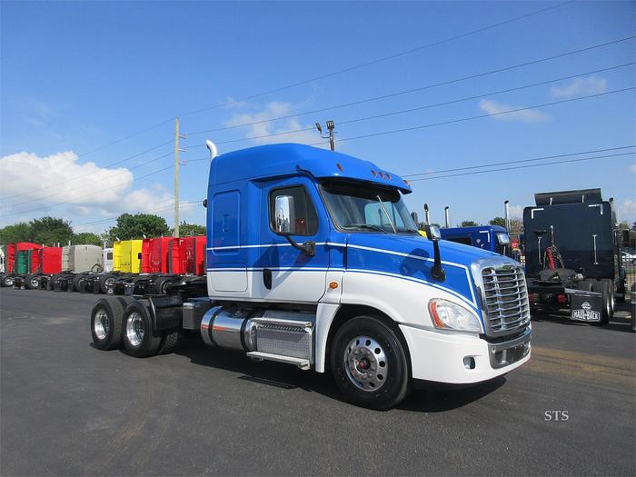 Used 2017 FREIGHTLINER CASCADIA 125