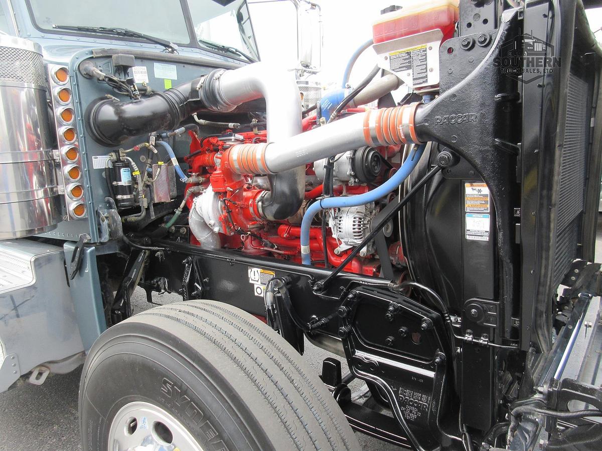 Used 2019 PETERBILT 389