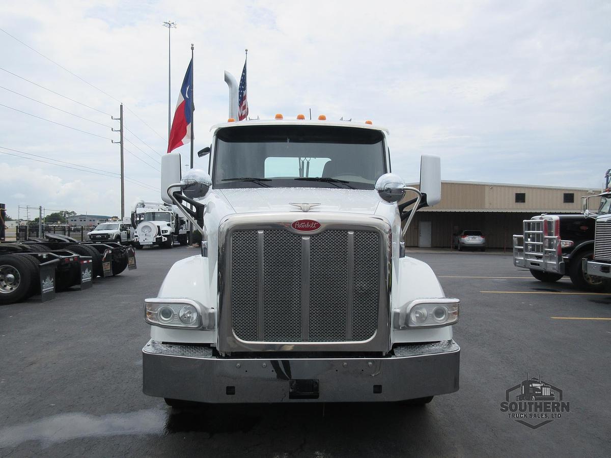 Used 2020 PETERBILT 567
