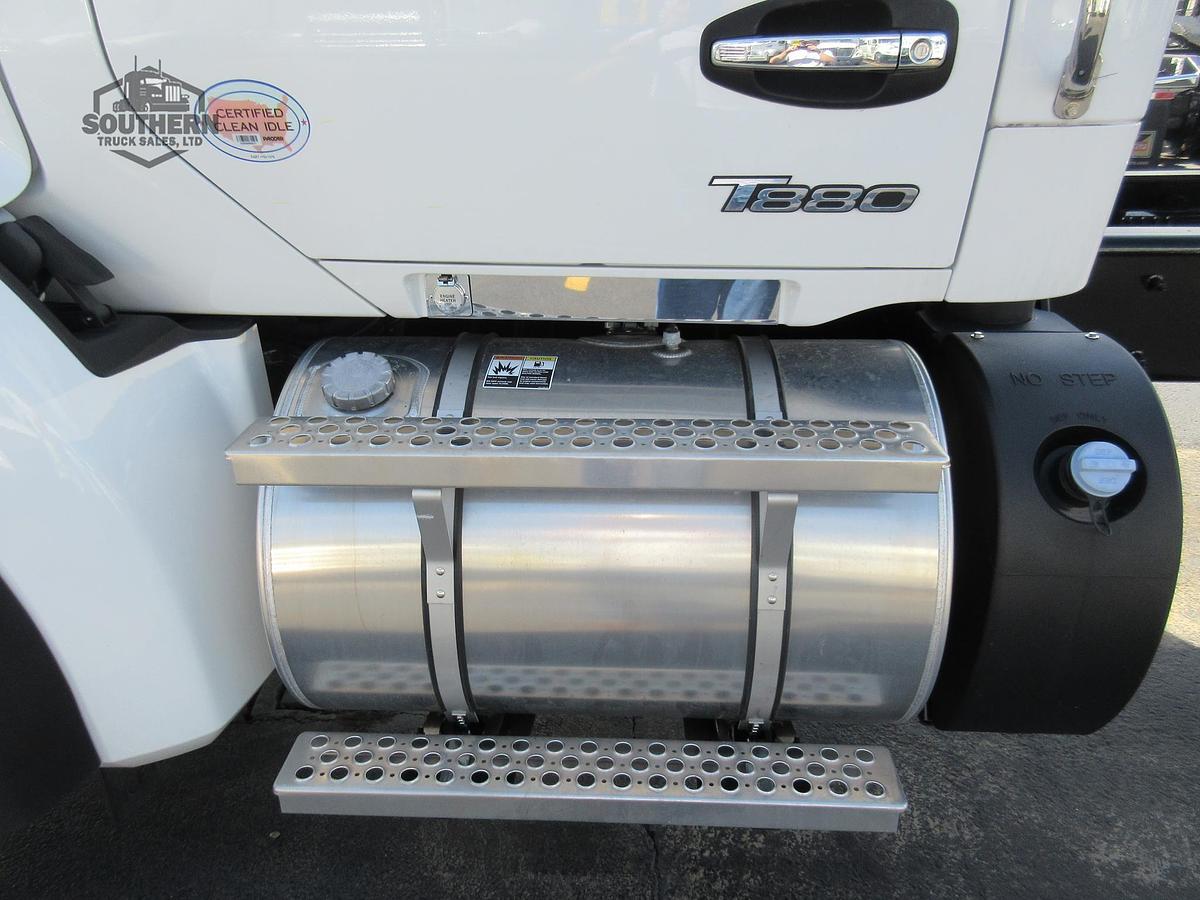 Used 2025 KENWORTH T880