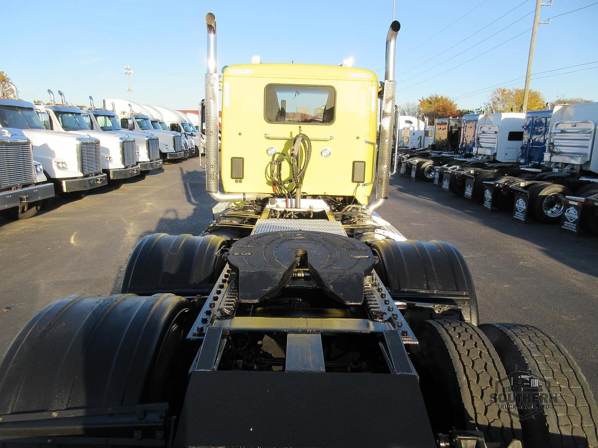 Used 2020 PETERBILT 567