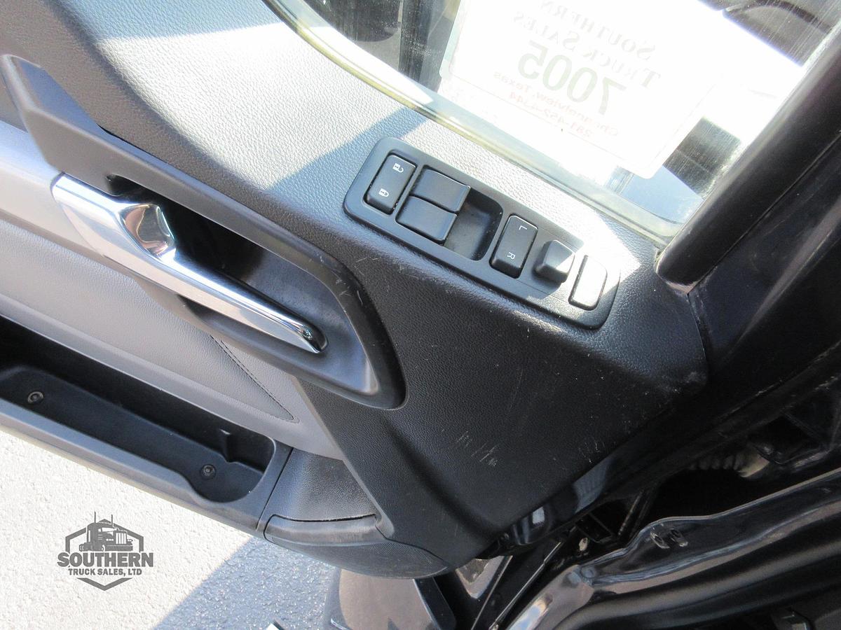 Used 2023 KENWORTH T880