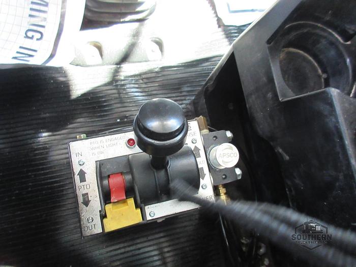 Used 2015 PETERBILT 365