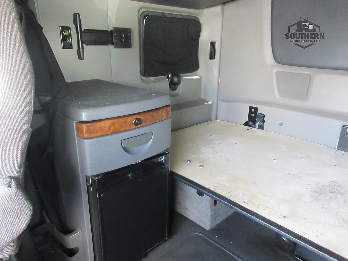 Used 2021 INTERNATIONAL LT