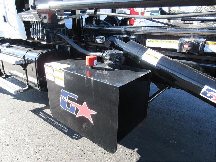 Used 2012 MACK GRANITE GU713