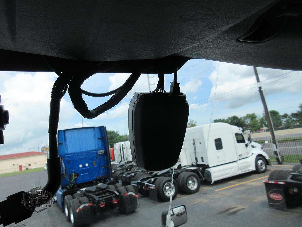 Used 2021 INTERNATIONAL LT