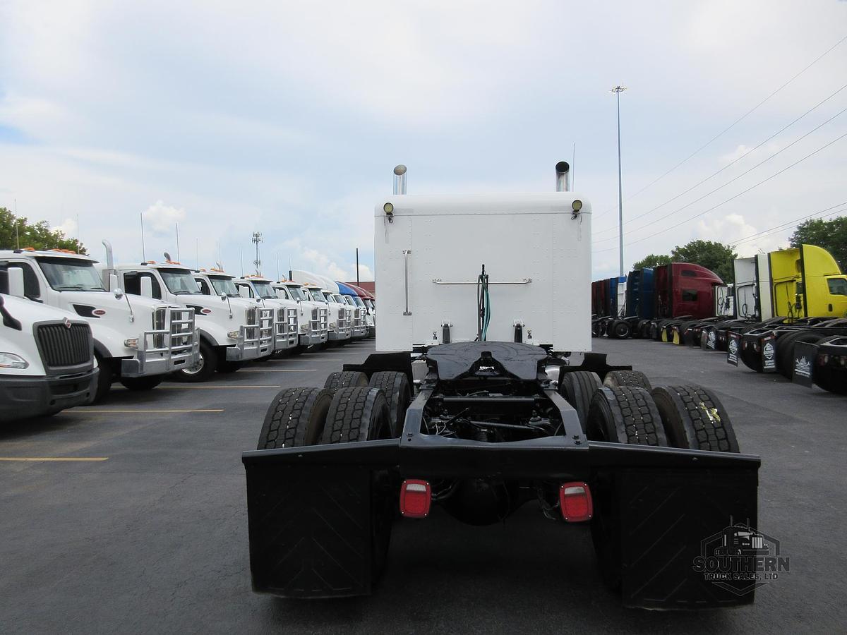 Used 2018 PETERBILT 389