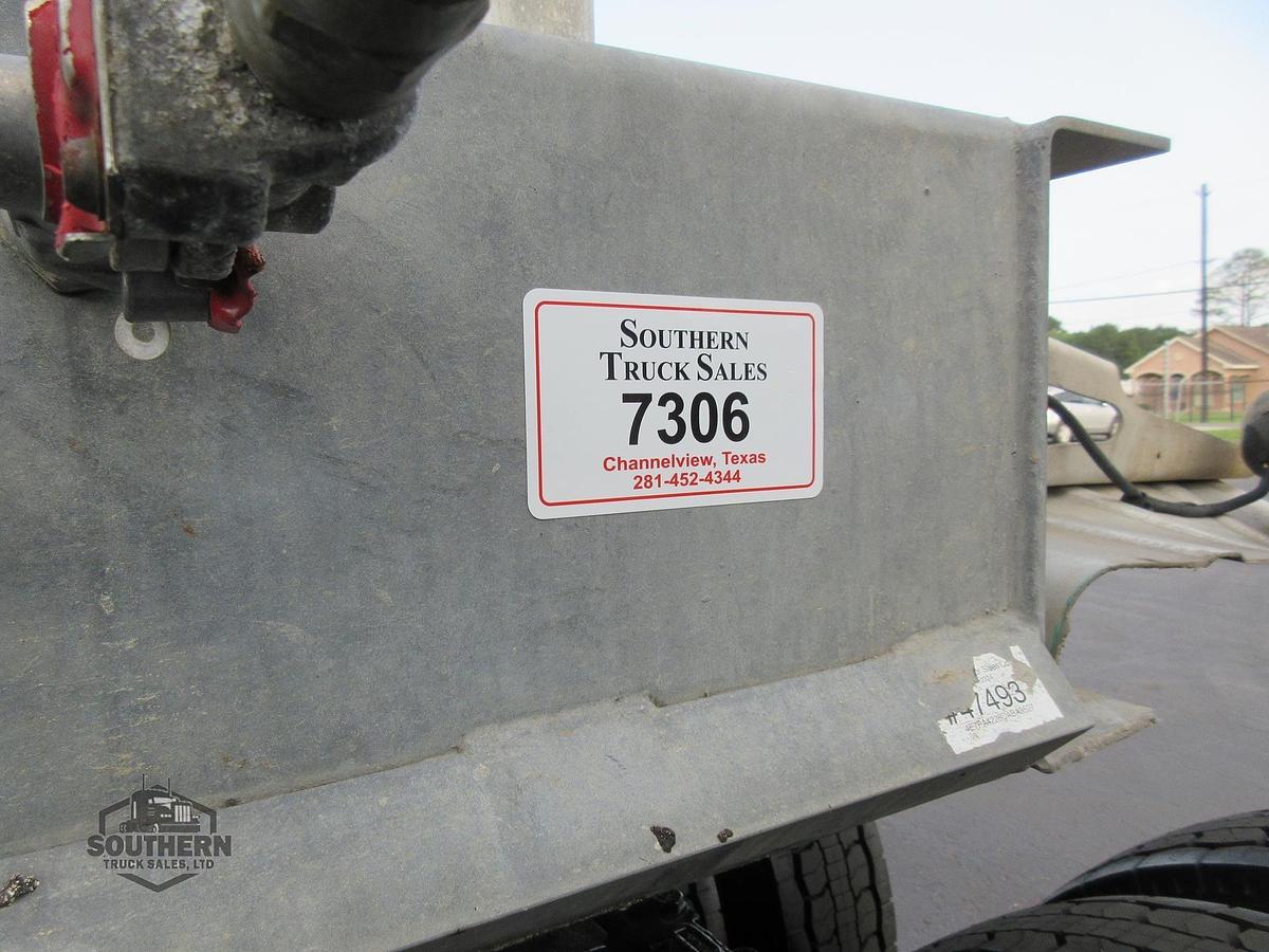 Used 2012 VANTAGE Tandem Axle