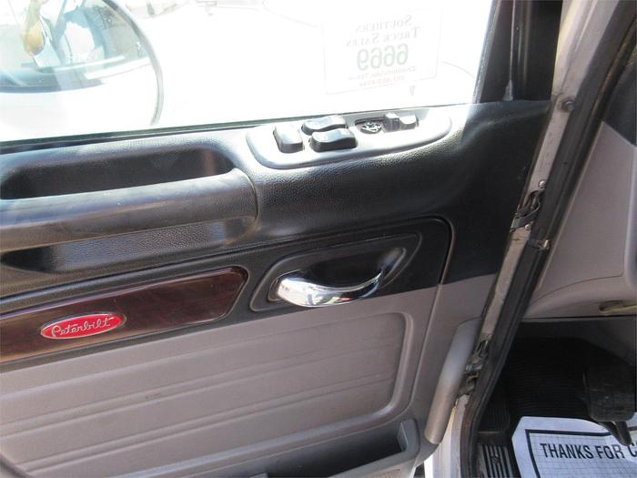 Used 2013 PETERBILT 365