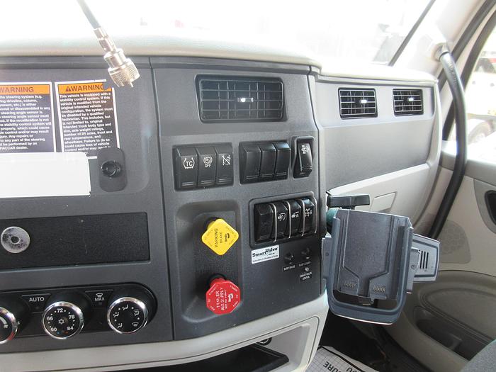 Used 2020 PETERBILT 579 6805