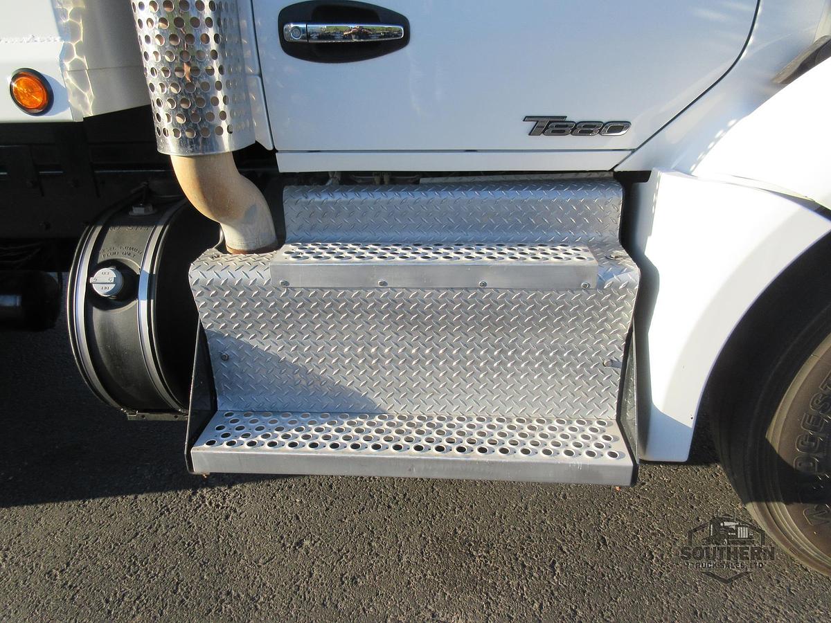 Used 2016 KENWORTH T880