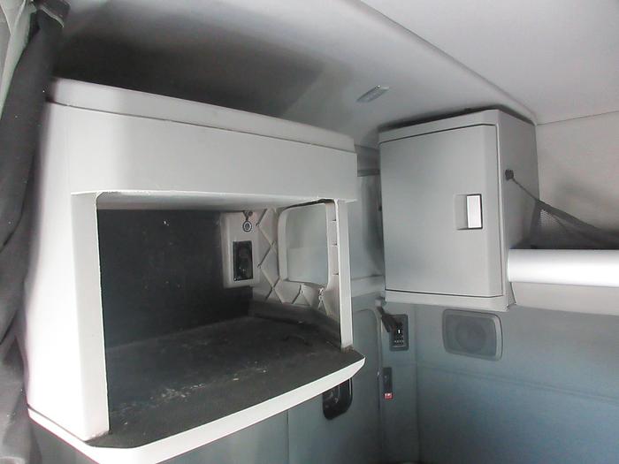 Used 2021 KENWORTH T880