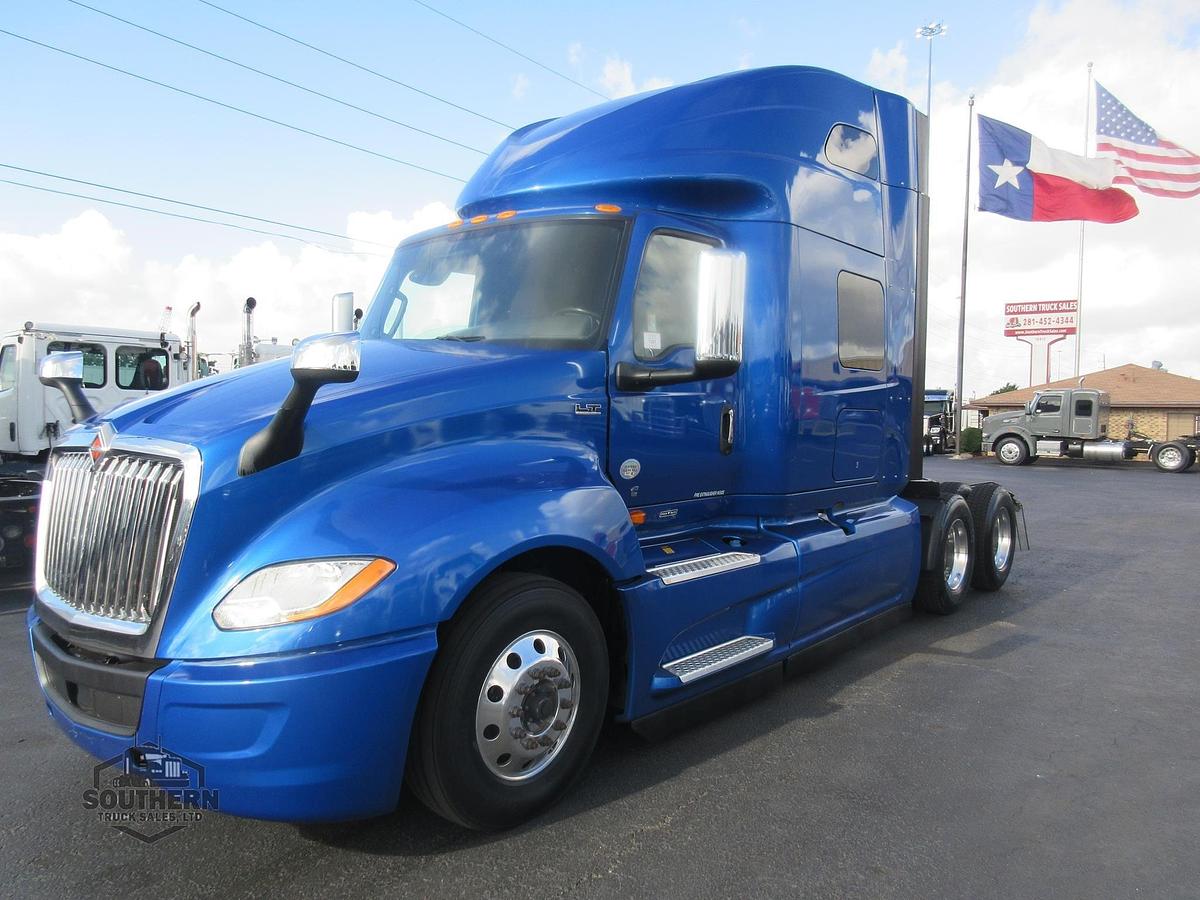 Used 2021 INTERNATIONAL LT