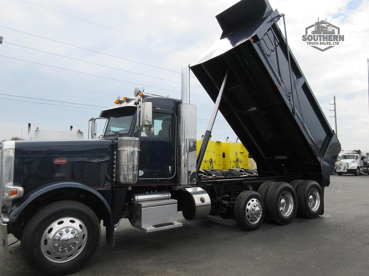 Used 2019 PETERBILT 389