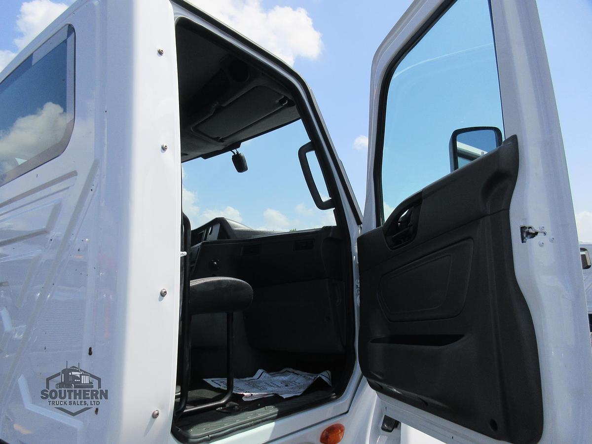 Used 2023 INTERNATIONAL LT