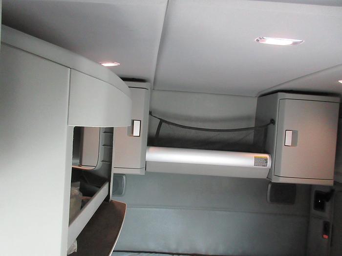 Used 2021 KENWORTH T880